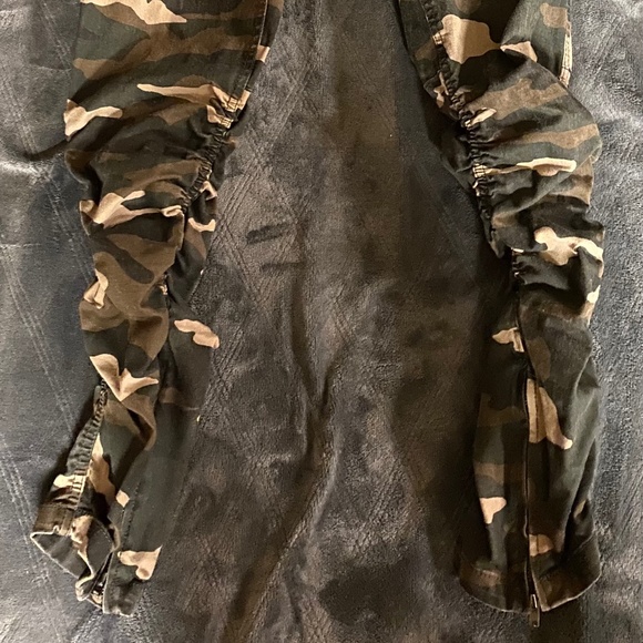 Jogger pants - Picture 3 of 3